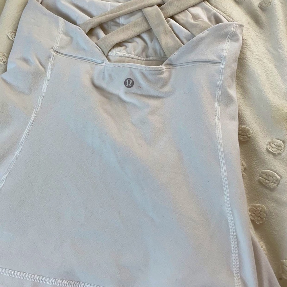 White lulu lemon top